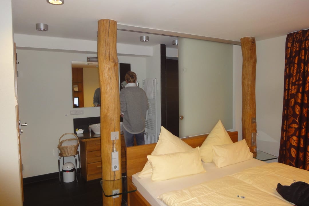 Schönes Biozimmer mit toller Nasszelle Holzschuh’s Schwarzwaldhotel
