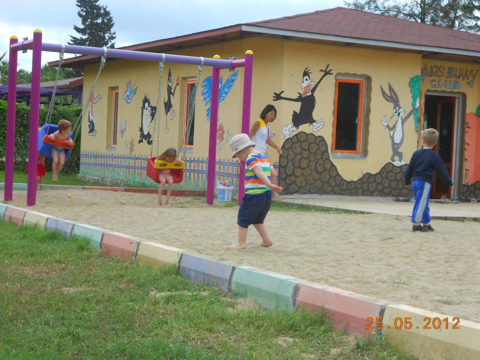 Детская площадка Club Turtas Beach Hotel