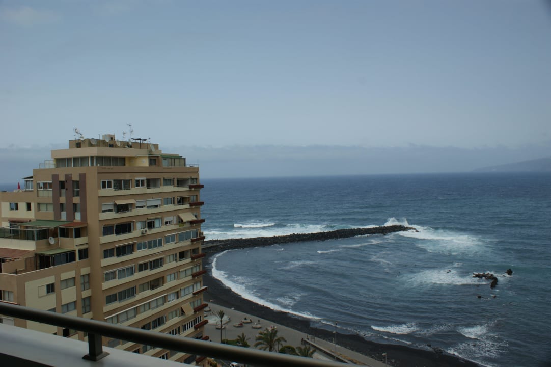 Blick vom Balkon nach links Melia Costa Atlantis Tenerife