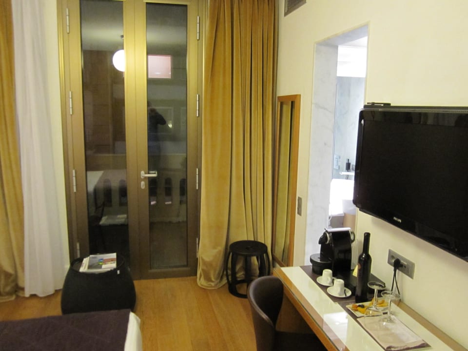 Zimmer 48 The Excelsior Hotel