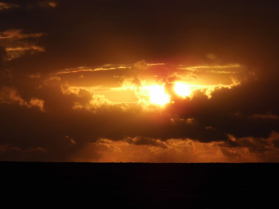 SONNENUNTERGANG Parkhotel Seeblick