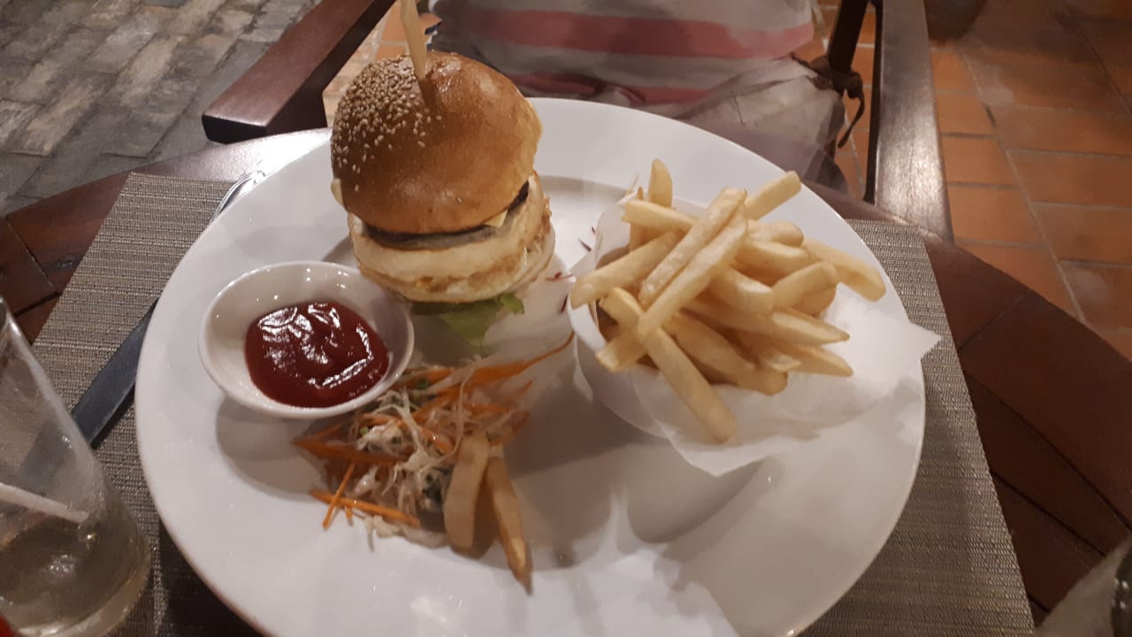 Gastro Palm Garden Beach Resort & Spa