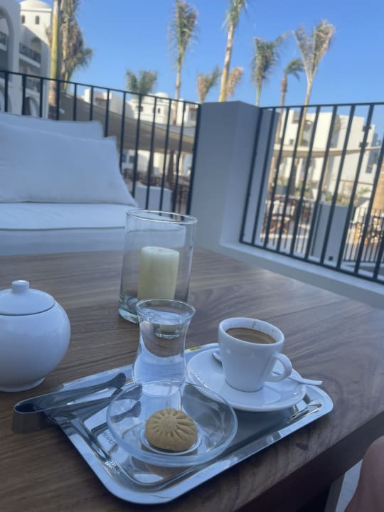 Gastro Serry Beach Resort