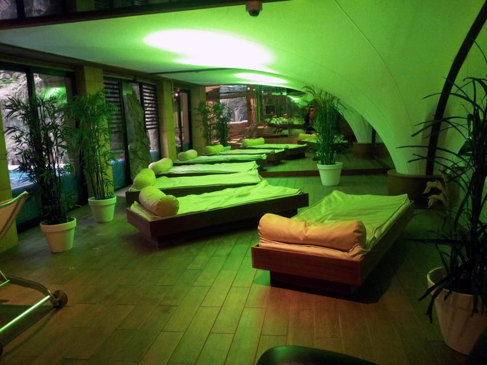 Ruhezone mit Wasserbetten Bull Dorado Beach & Spa