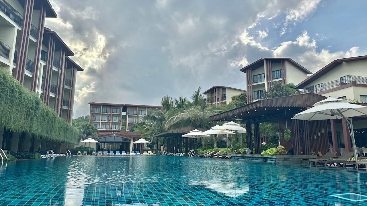 Pool Dusit Princess Moonrise Beach Resort