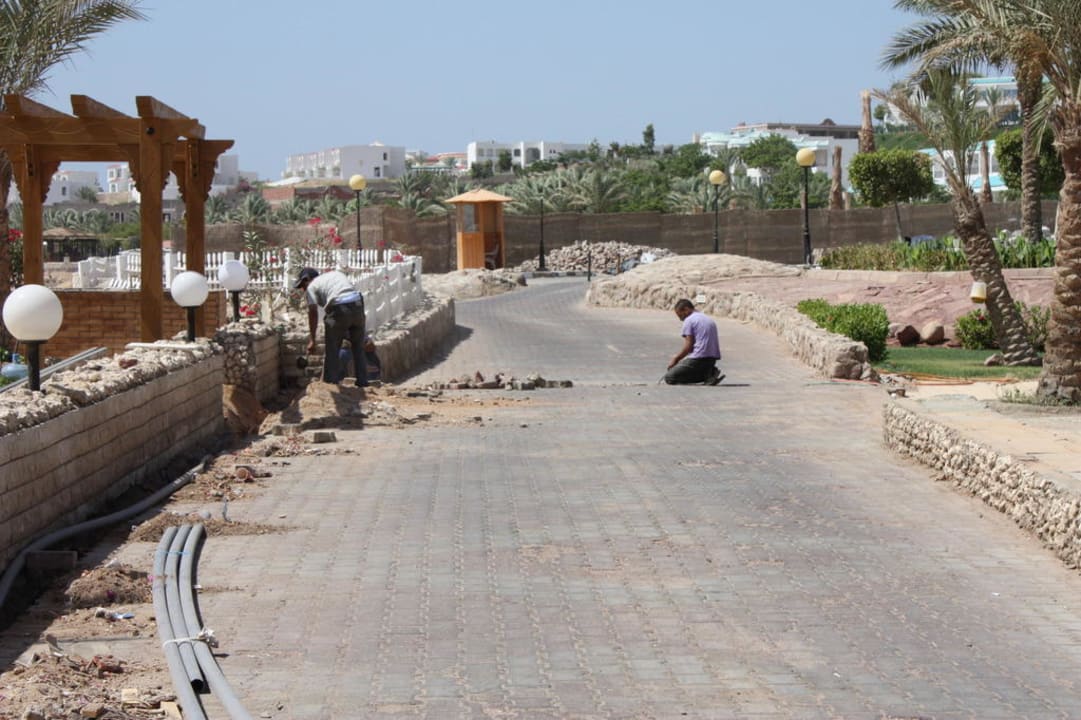Bauarbeiten neben Relaxpool V Hotel Sharm El Sheikh