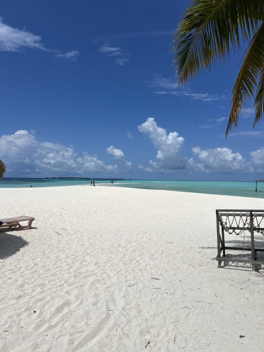 Strand Kuredu Island Resort & Spa