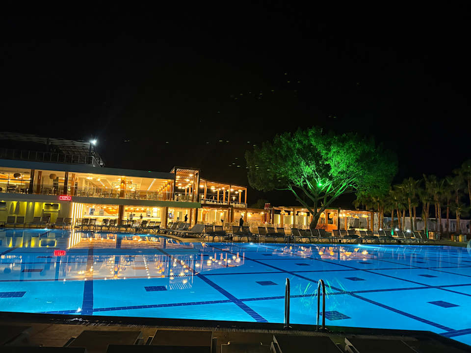 Pool Mira Meridia Beach Hotel