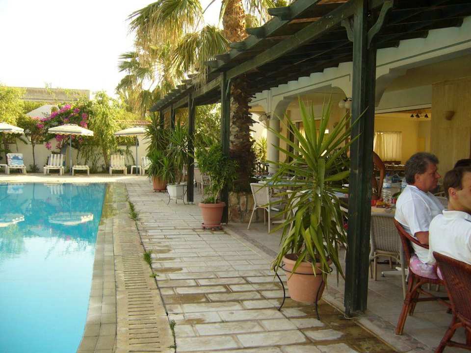 Pool Und Restaurantbereich Hotel Faliraki Bay