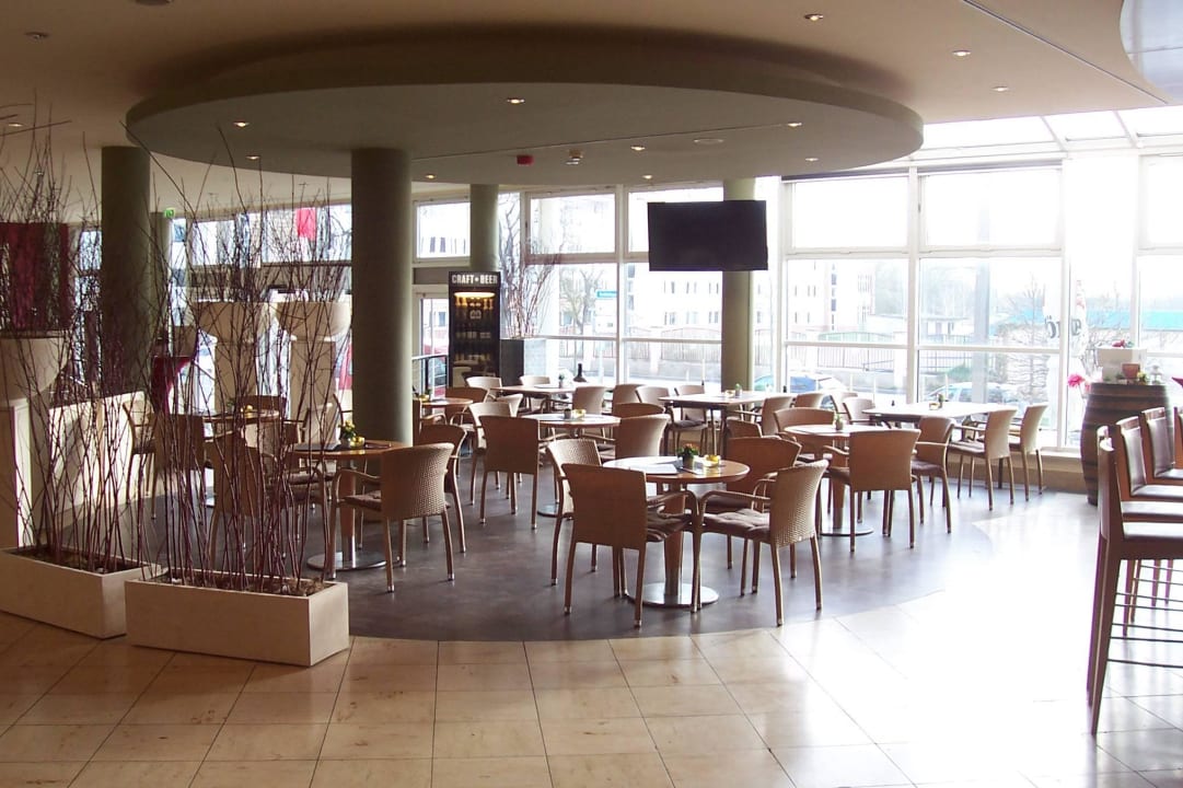 Restaurant- und Barbereich Hotel Baltic Stralsund