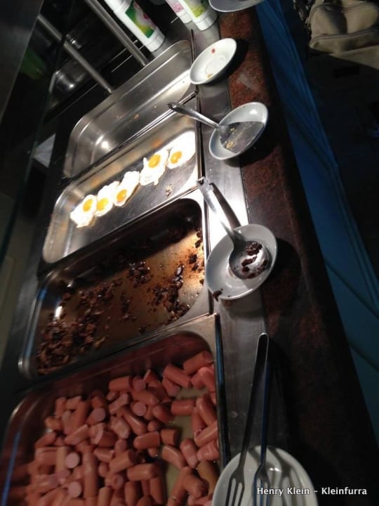 Würstchen sind nicht jedermann's Sache Hotel Mena Palace