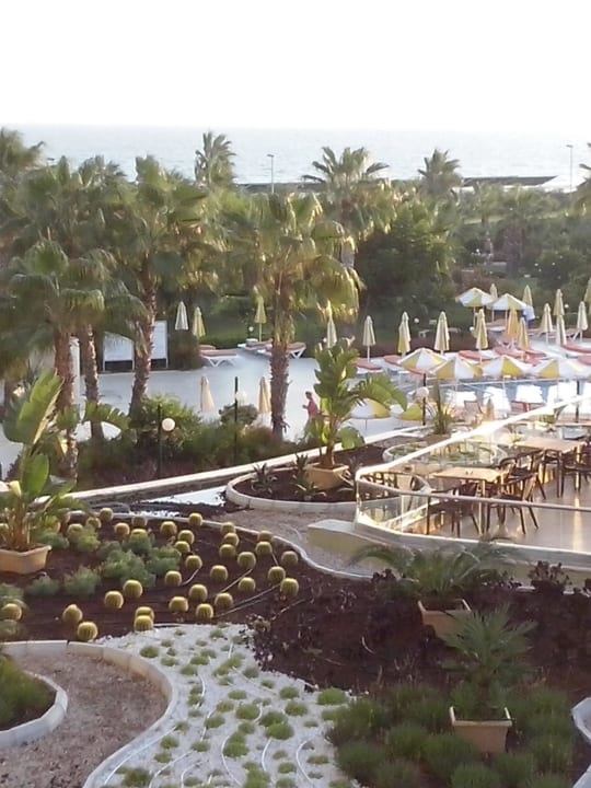 Blick zum Meer/Pool VONRESORT Golden Coast