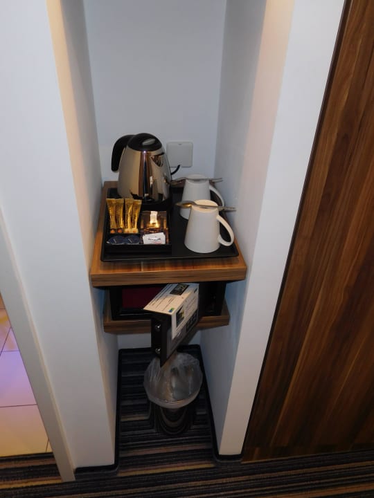 Kaffeeecke Premier Inn Dresden City Zentrum