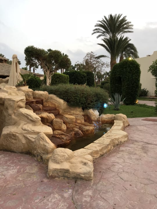 Gartenanlage Lotus Bay Beach Resort