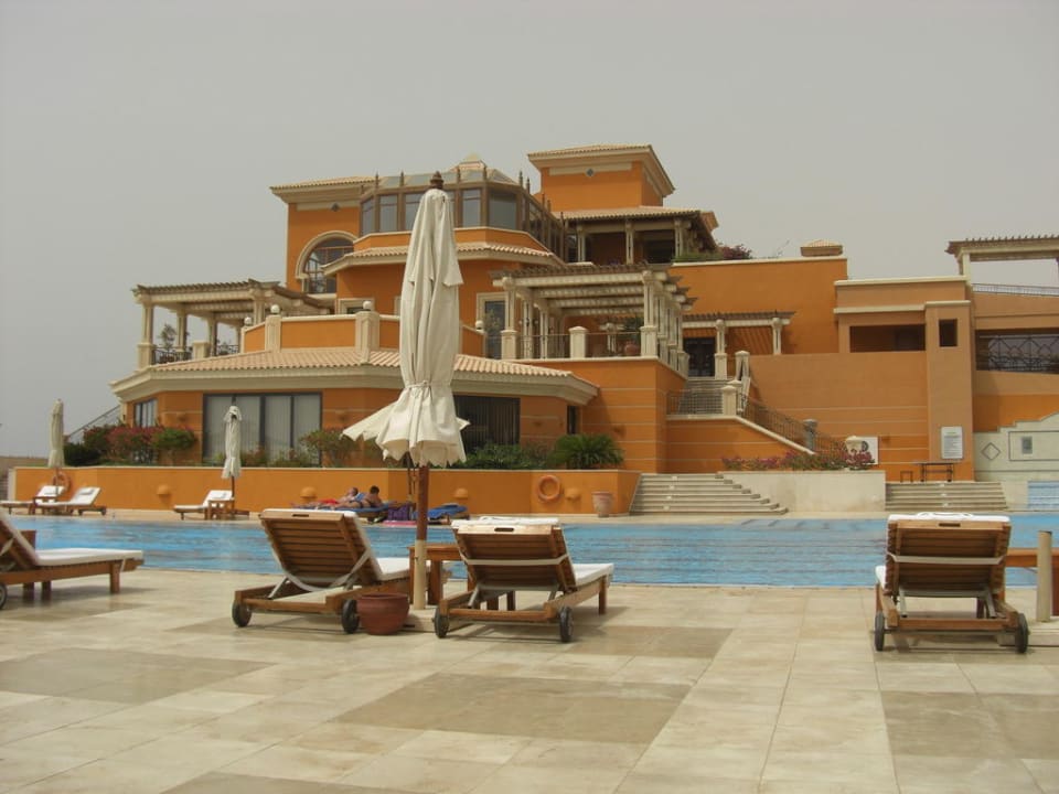 Am Pool The Cascades Golf Resort, Spa & Thalasso