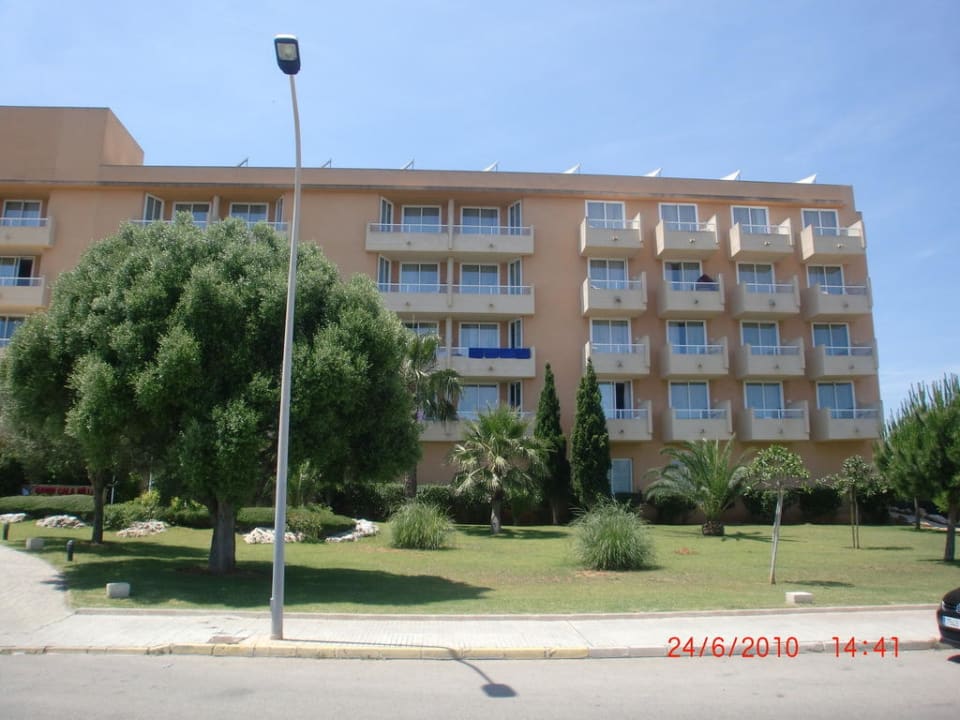 Hotel von vorn Garbí Cala Millor