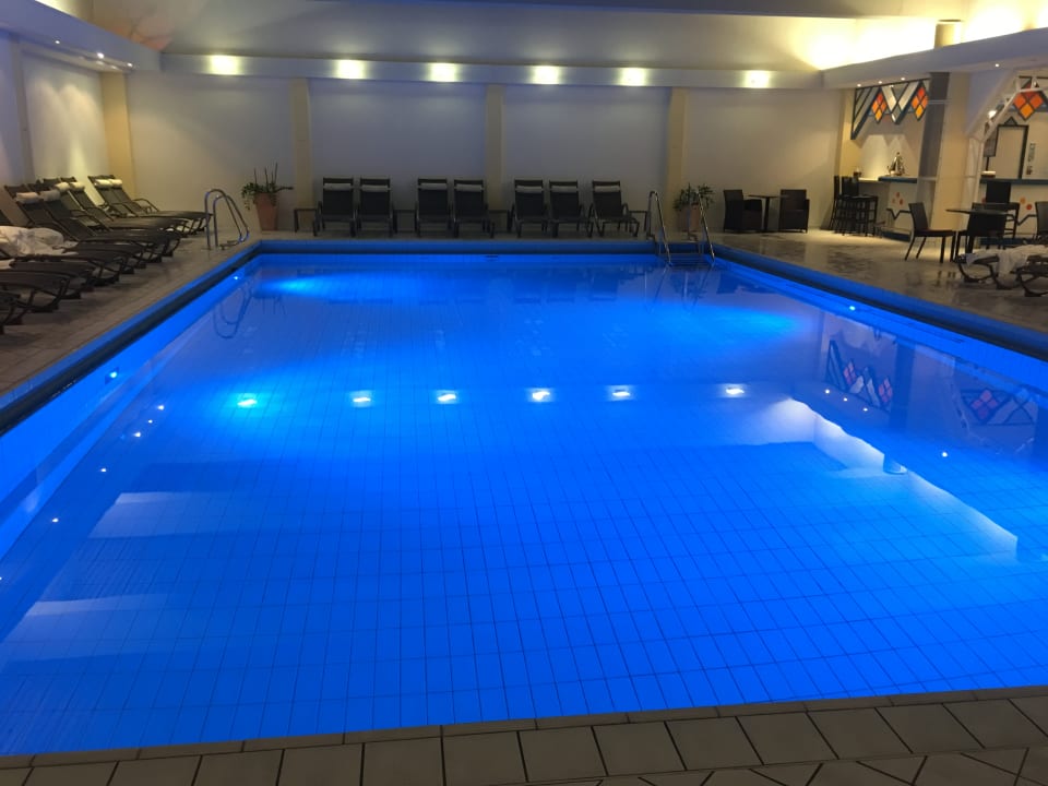 Pool Hotel Sonnenhof