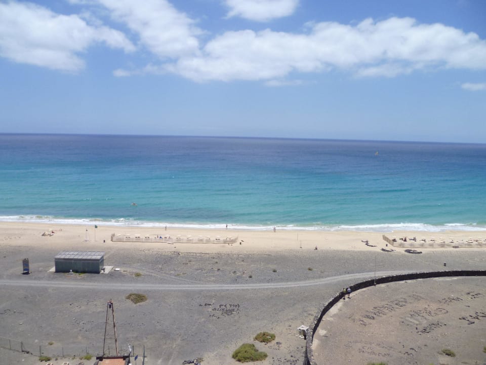 Die Liegen müssen  am Strand bezahlt werden Club Jandia Princess