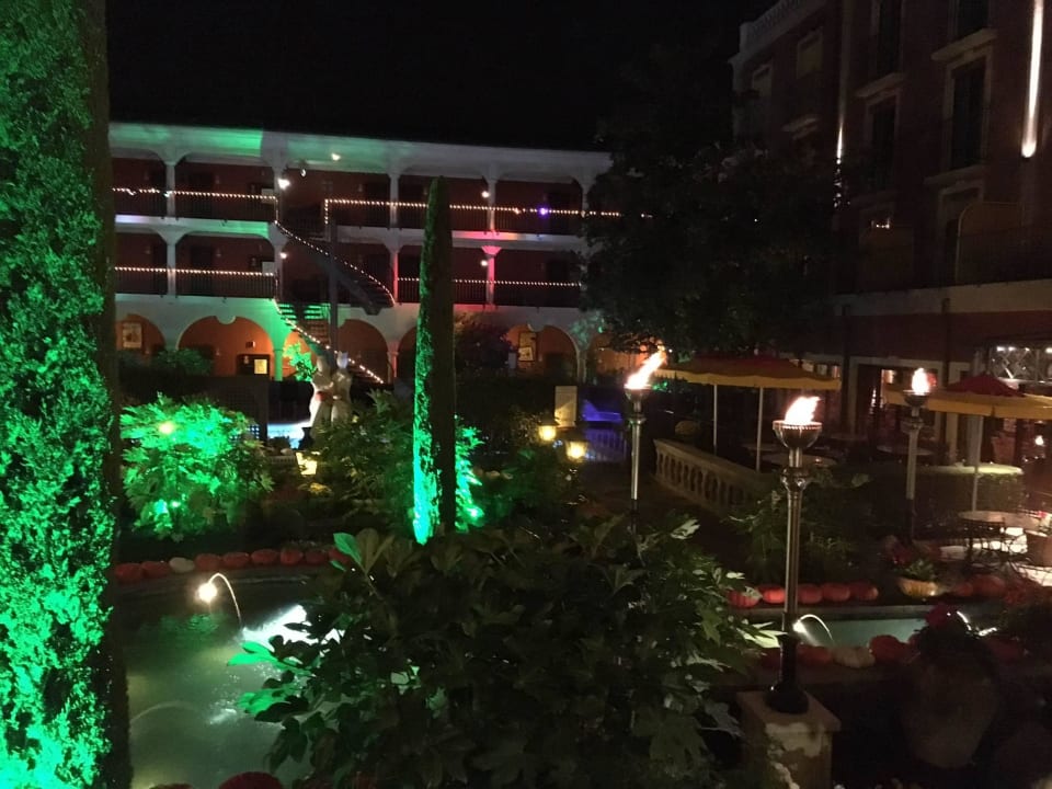 Innenhof Hotel El Andaluz Europa-Park