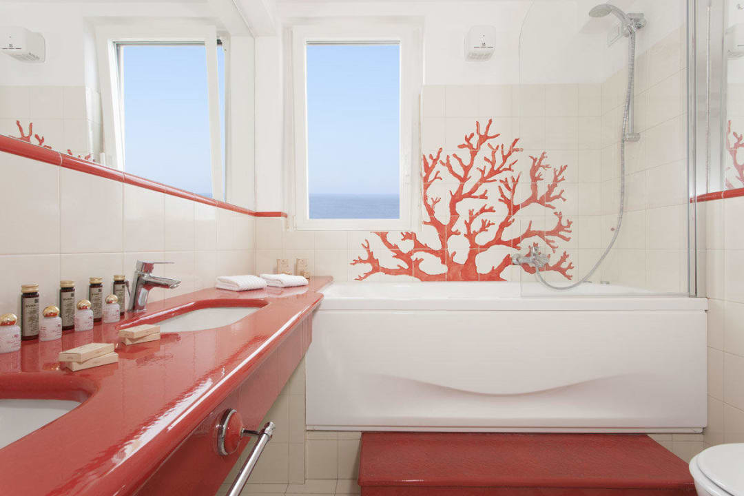 Suite room - Sea frontal View - Bathroom Hotel Corallo Sorrento