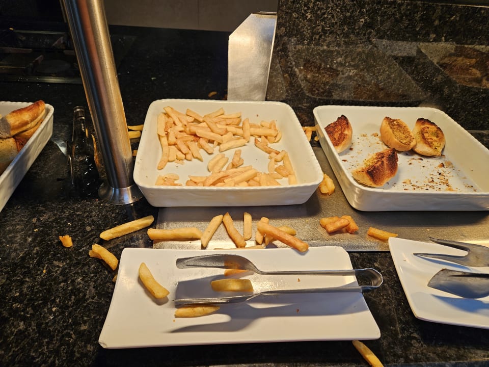 Gastro Hotel Riu Karamboa