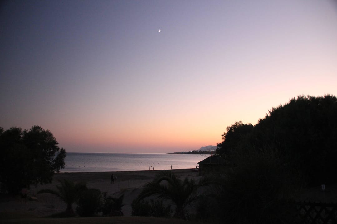 Sonnenuntergang, wenn auch nicht über dem Meer Atlantica Mikri Poli Crete