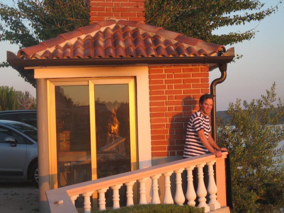 Grillhaus mit Marin Pension Augustino