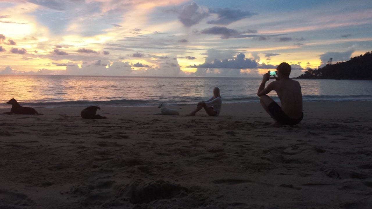 Sonnenuntergang Hive Khaolak Beach Resort