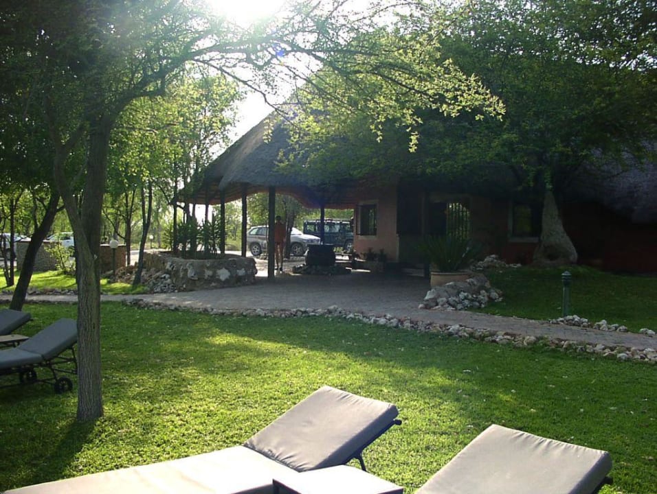 Blick auf die Rezepzion Hotel Mushara Lodge