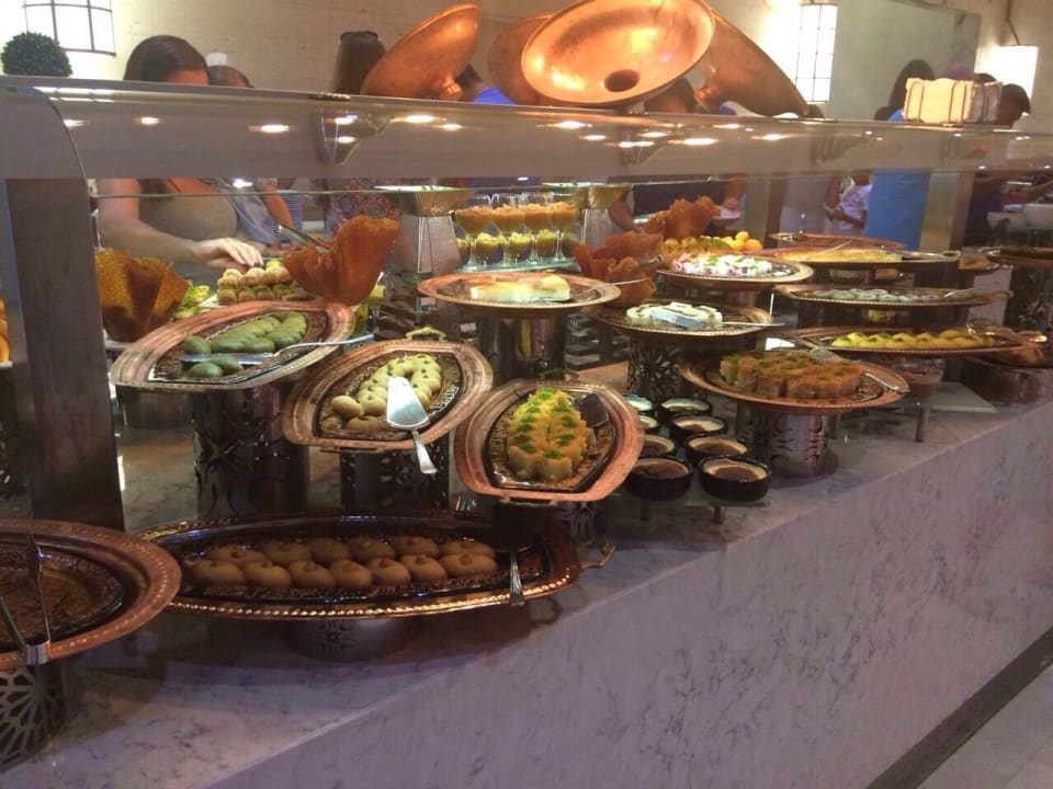 Restaurant Acanthus Cennet Barut Collection