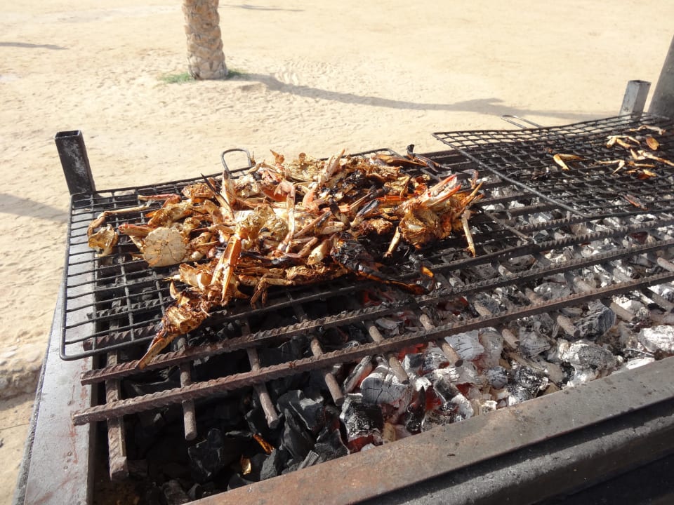 Vom Vorabend..gabs Krebse..bediene Dich nur Titanic Beach Spa & Aqua Park