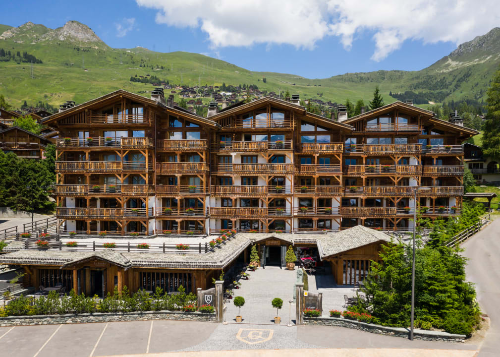 Außenansicht Hotel la Cordée des Alpes