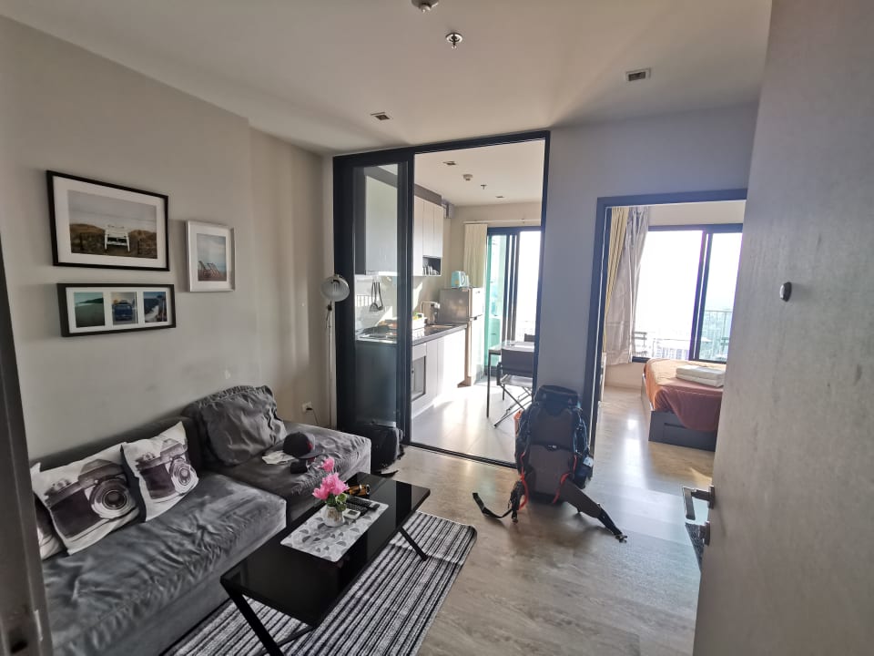 Zimmer The Base by Pattaya Lettings