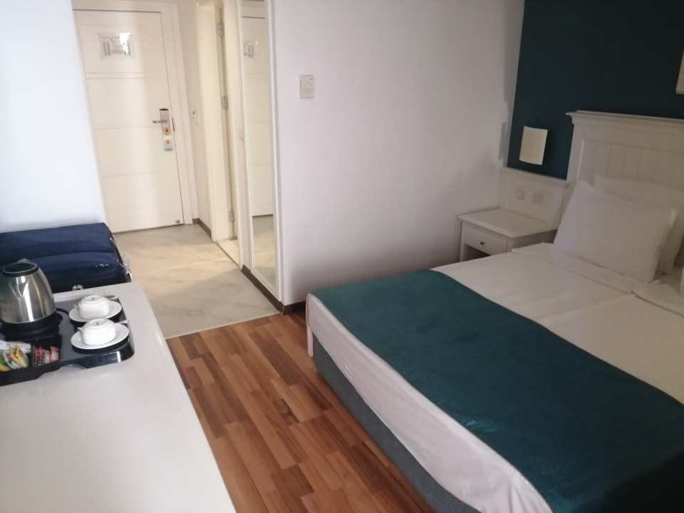 Zimmer Hotel Terrace Beach Resort