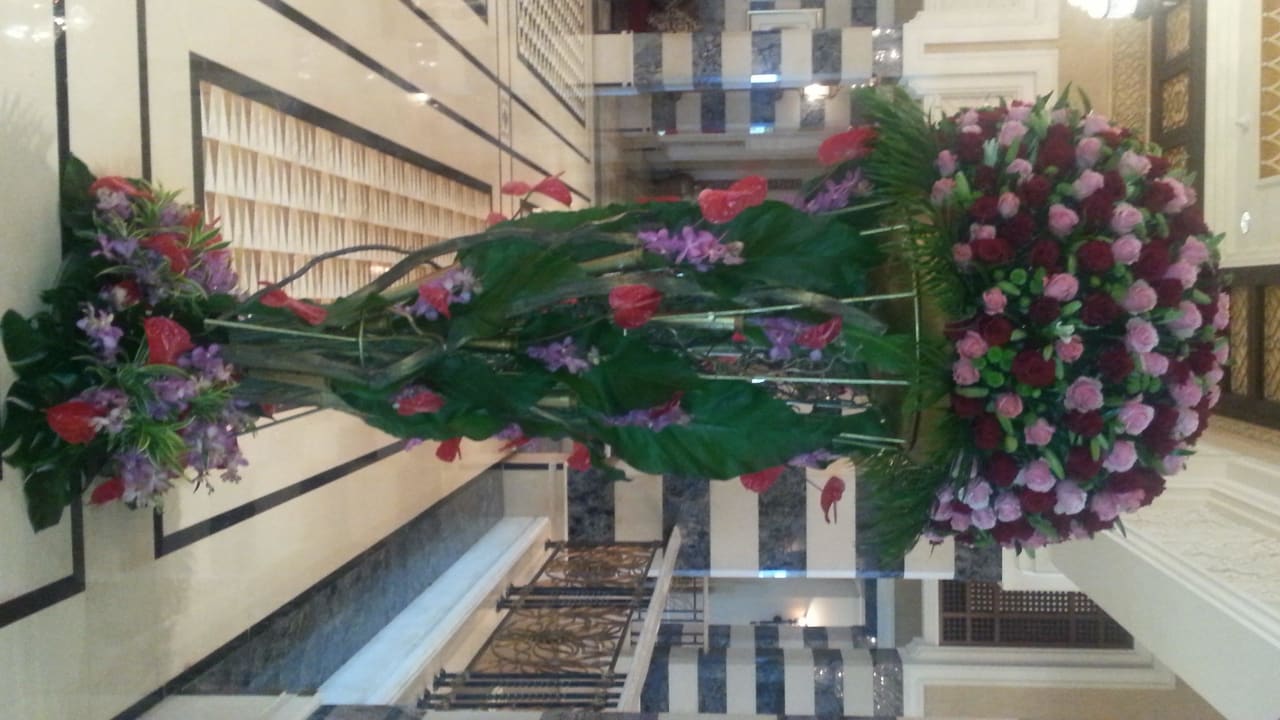 Flowers in the lobby Jumeirah Al Qasr