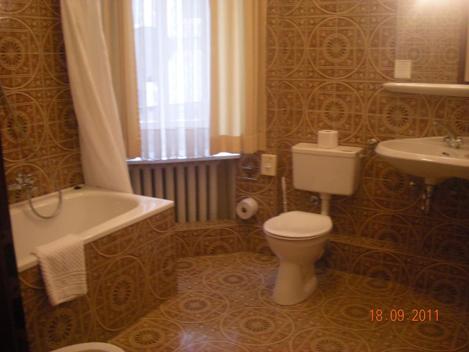 Bad Doppelzimmer Hotel Kronprinz Hamburg