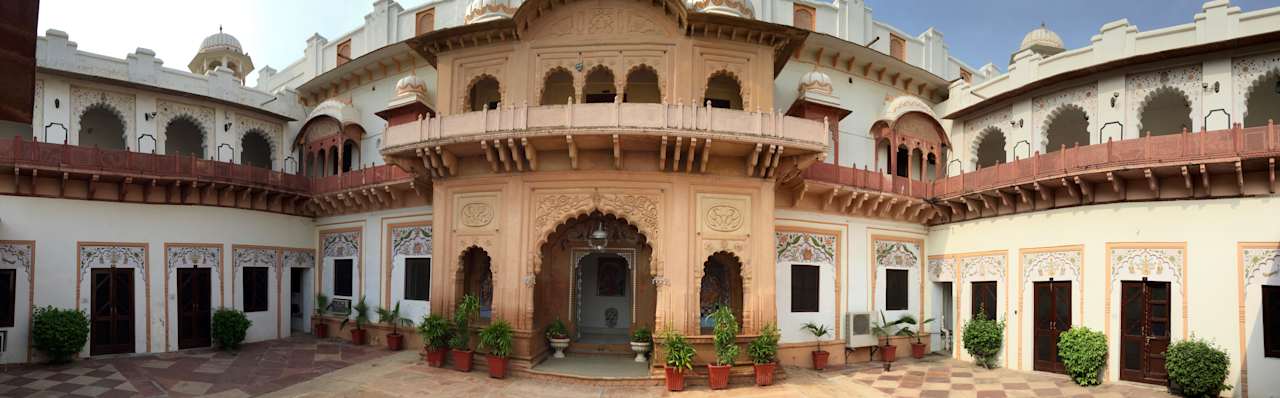 Außenansicht Laxmi Vilas Palace