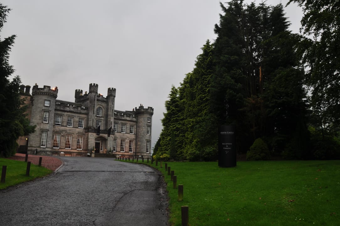 Einfahrt zum Hotel Airth Castle & Hotel