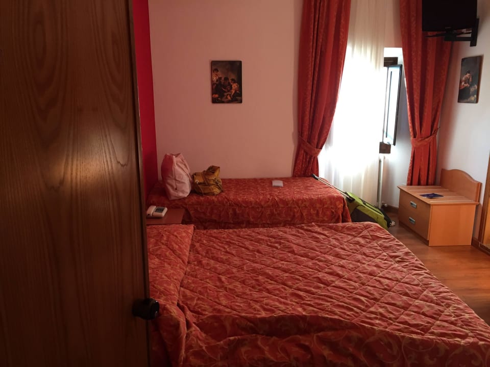 Kein Schrank Hotel Villa Paradiso