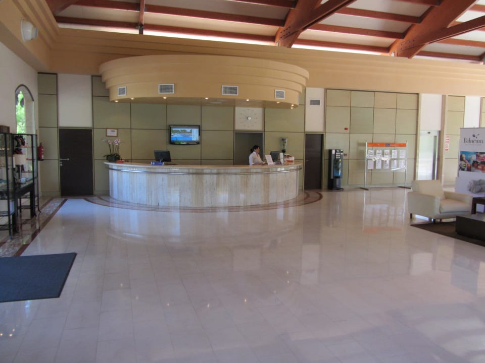 Rezeption Zafiro Mallorca