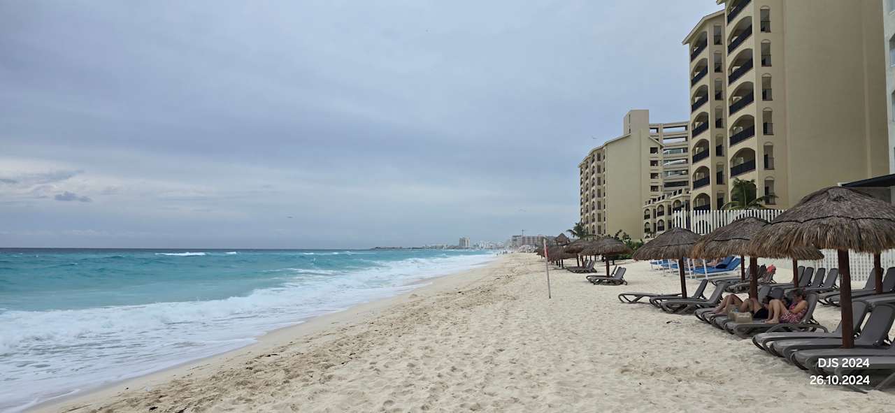 Strand Hilton Cancun Mar Caribe All-Inclusive Resort