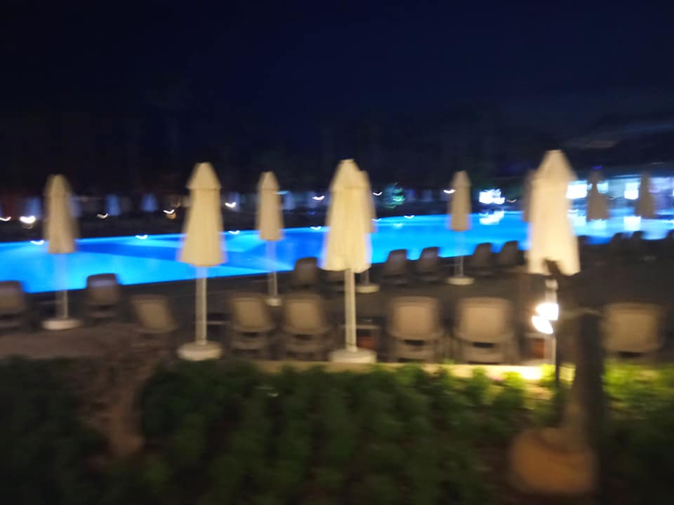 Pool VONRESORT Golden Coast