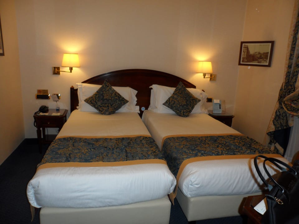 Doppelbett Hotel Galles