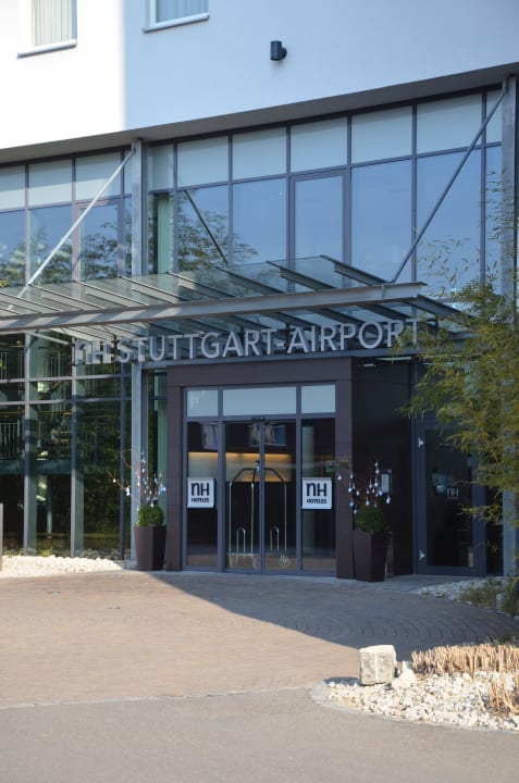 Eingang Hotel NH Stuttgart Airport