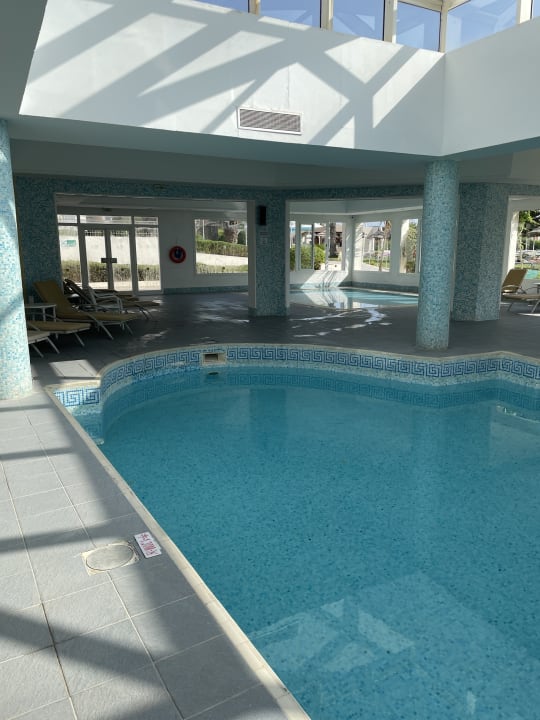Pool Sentido Bellevue Park