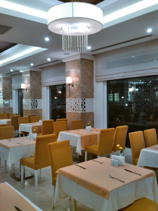 - Karmir Resort & Spa