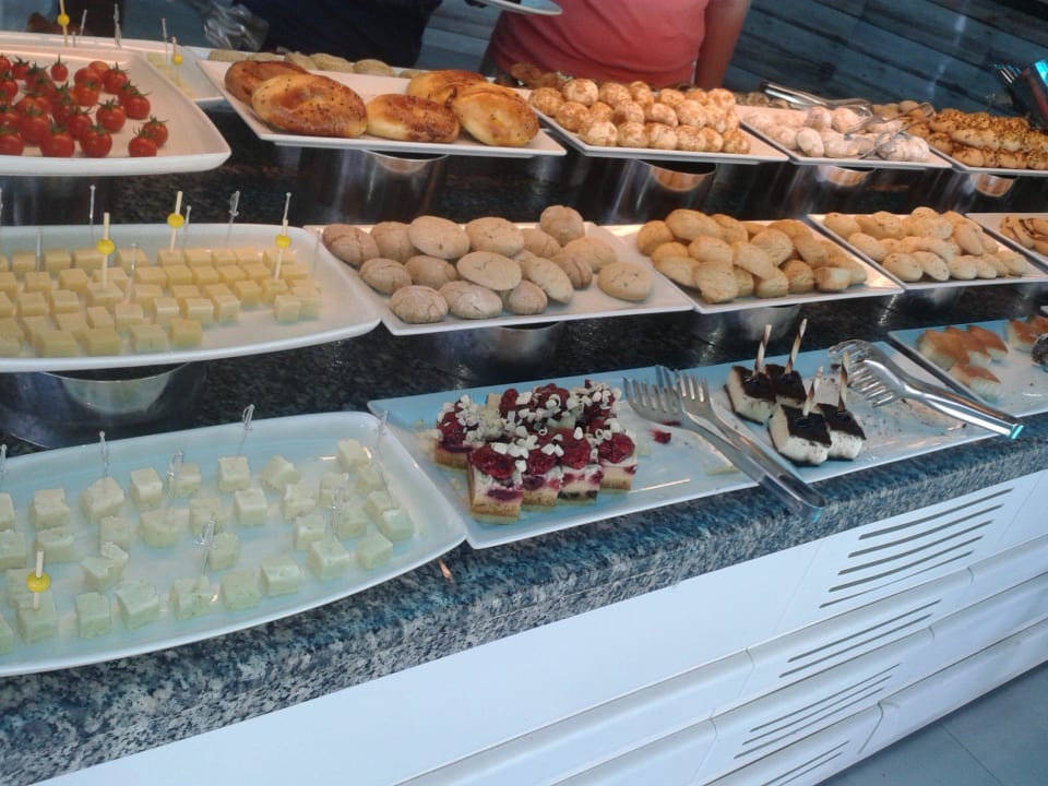 Food Corner - nachmittags VONRESORT Golden Coast