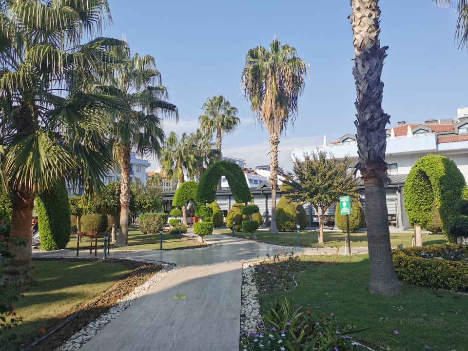 Gartenanlage Grand Seker Hotel