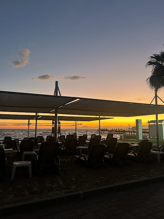 Strand Side Mare Resort & Spa