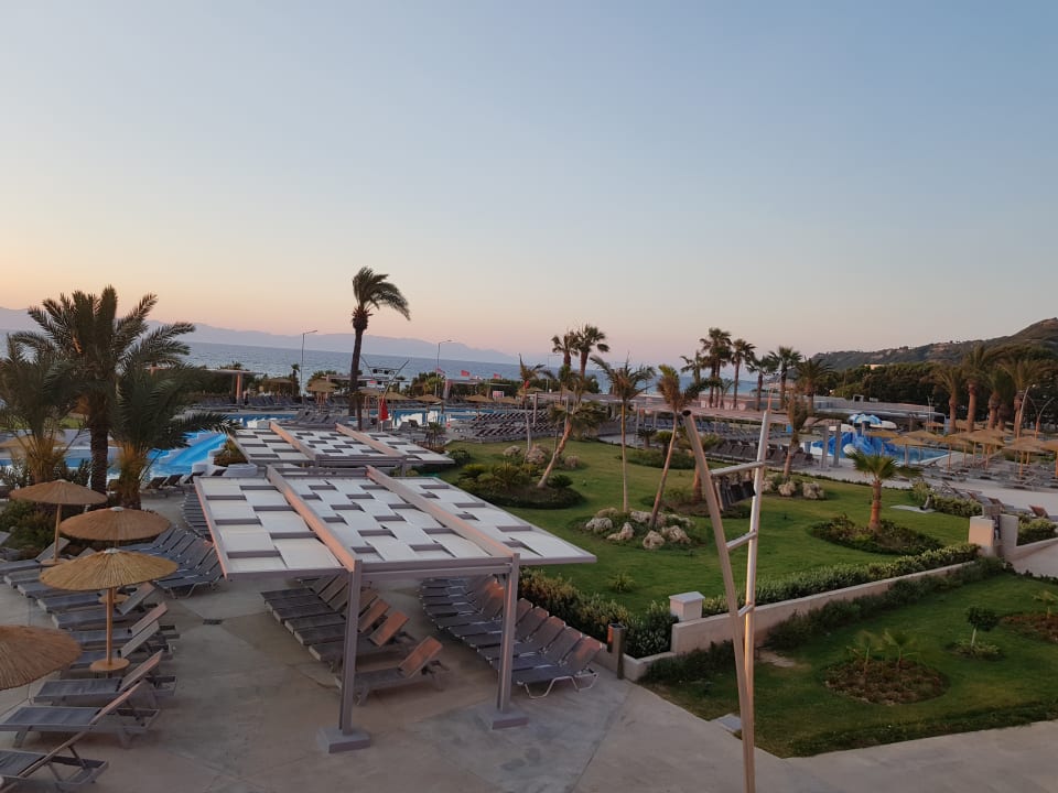 Ausblick Akti Imperial Deluxe Resort & Spa Dolce by Wyndham